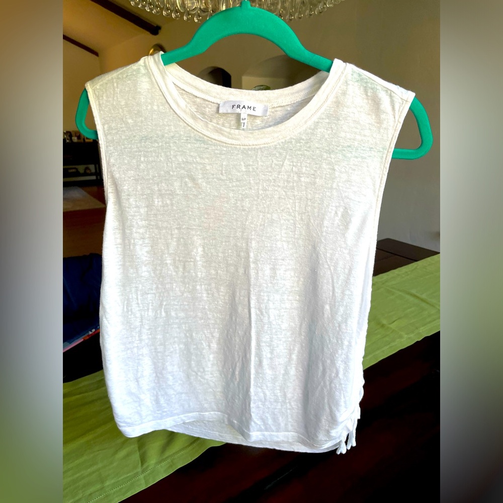 Frame Side-Cinch Muscle Tee. Like New. Size S/P.
